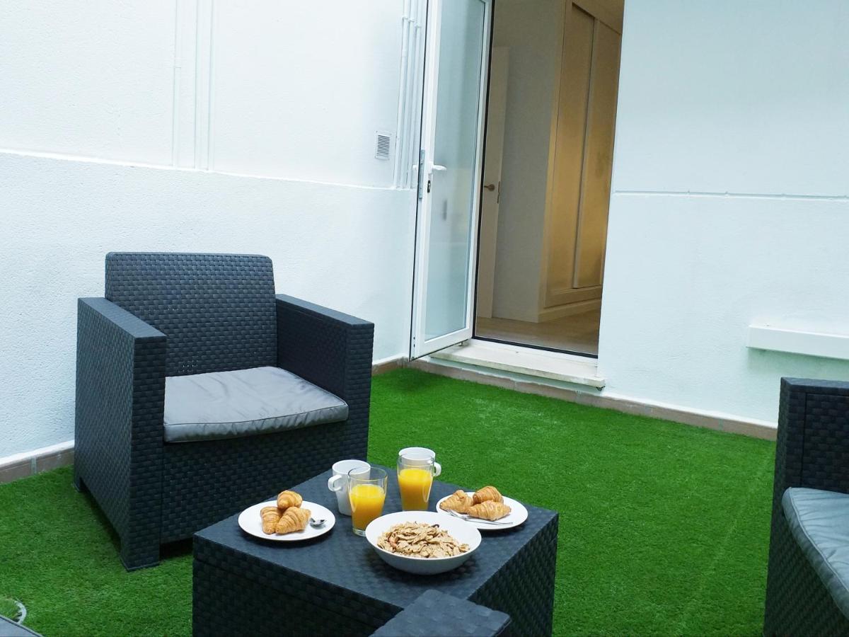 Dl Patio Malaga Apartment ภายนอก รูปภาพ